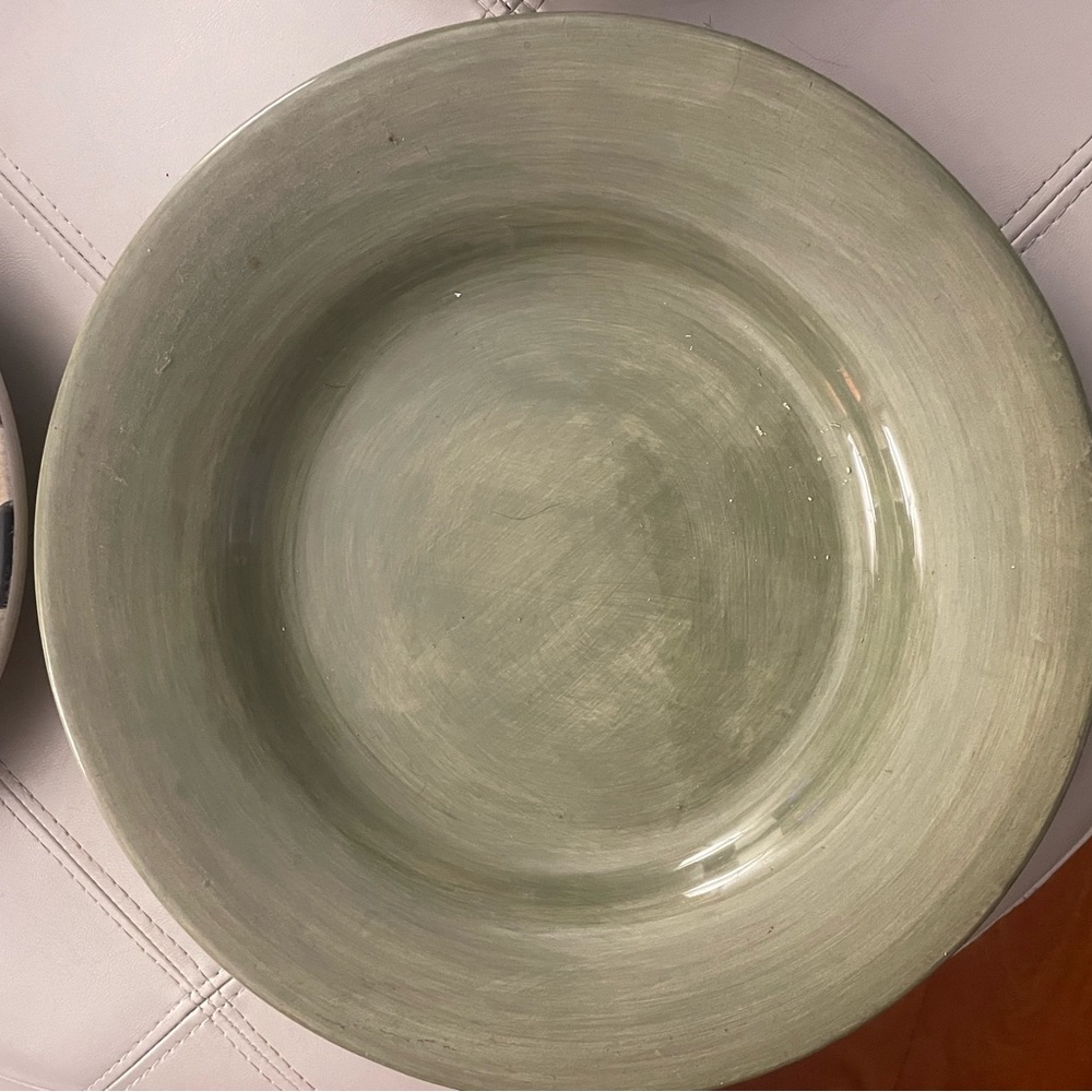 Two Olive green Espana Hand made Collection 13’ and 11’ plates